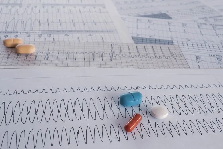 EKG pásy a tablety pro léčbu srdečních poruch